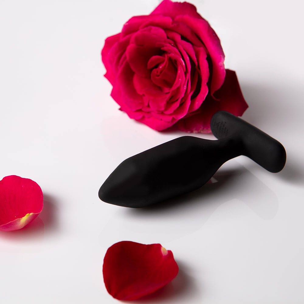 Je Joue Onyx Vibrating Butt Plug Black 11