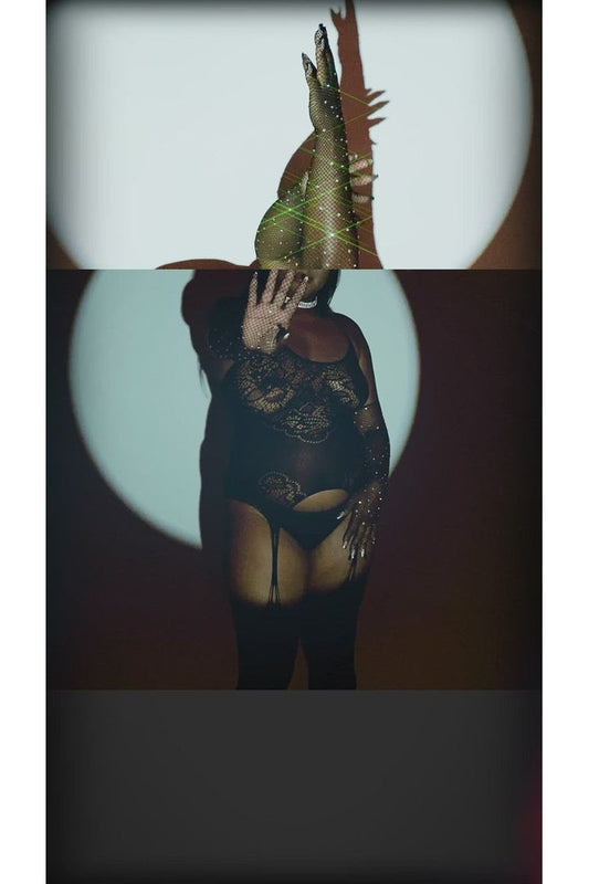 Leg Avenue Bling Ring Rhinestone Fishnet Gloves in One Size 1