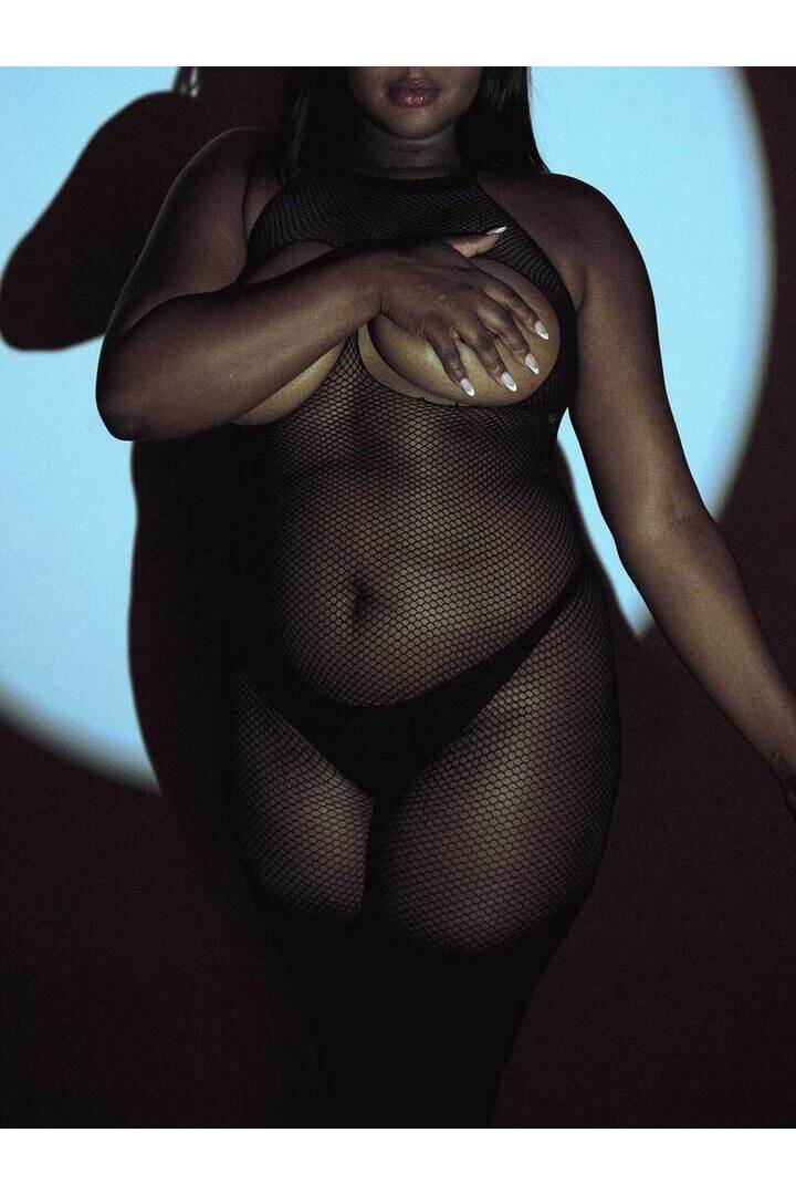 Leg Avenue Feel Me Plus Cupless Bodystocking Black in Queen Size 6