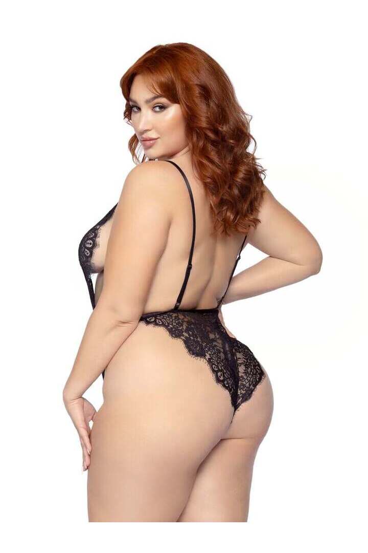 Leg Avenue Plus Love Affair Robe & Teddy Set in 1X/2X 9