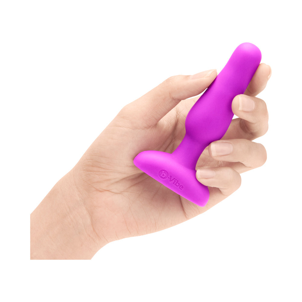 b-Vibe Novice Rechargeable Remote-Controlled Vibrating Silicone Anal Plug20