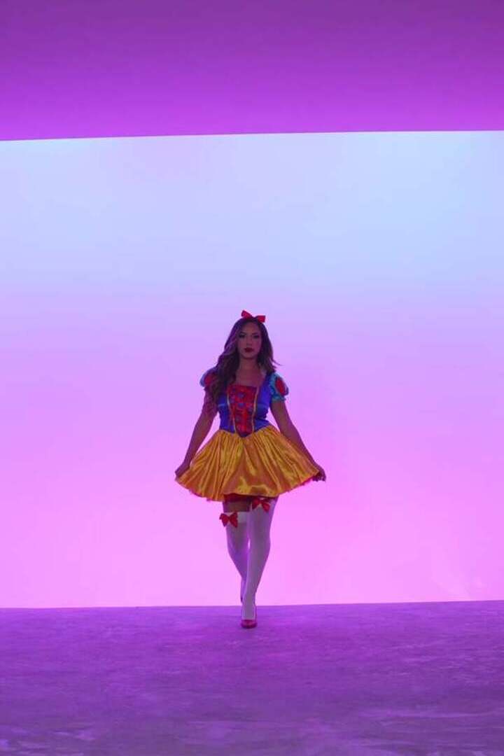 Leg Avenue Fairytale Snow White Costume in Yellow 2