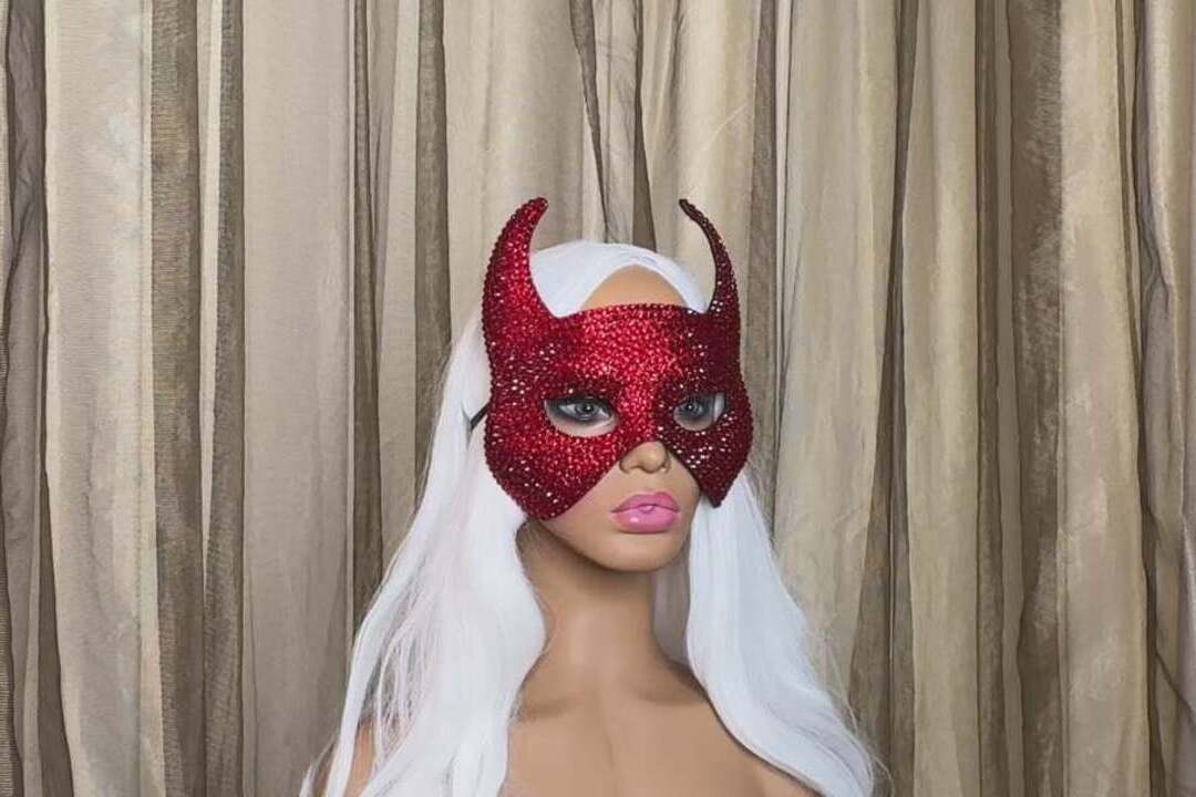 Leg Avenue Rhinestone Devil Mask Red in One Size 4