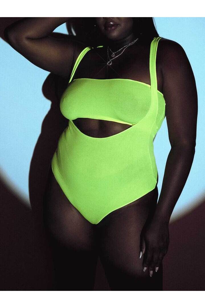 Leg Avenue Tongue Tied Plus Bodysuit Set in 1X/2X 2