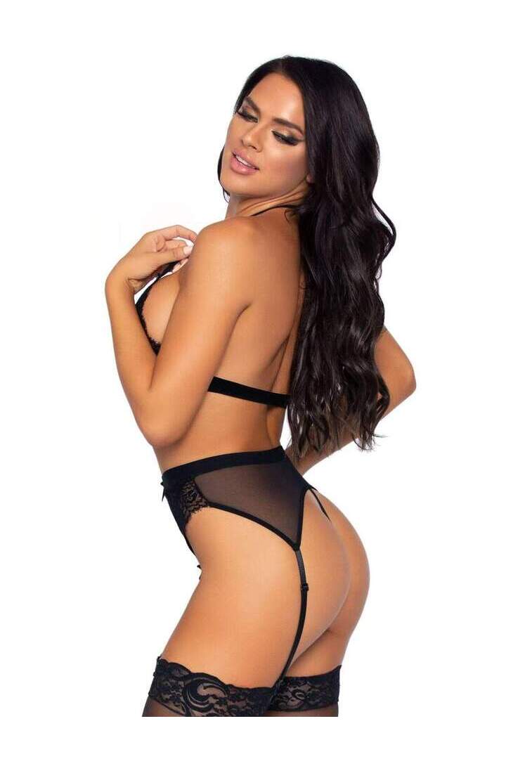 Leg Avenue True Romance Lace Bra Set in Black 4